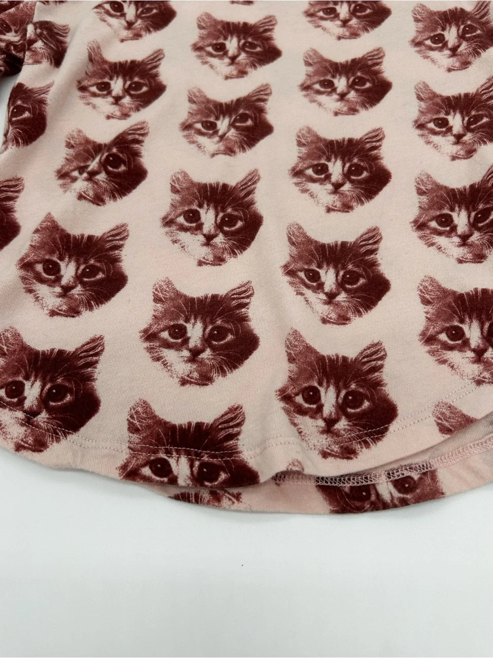 GAPKids Pink Cream Long-Sleeve Tee with Brown Cat Print Size Small (6-7)